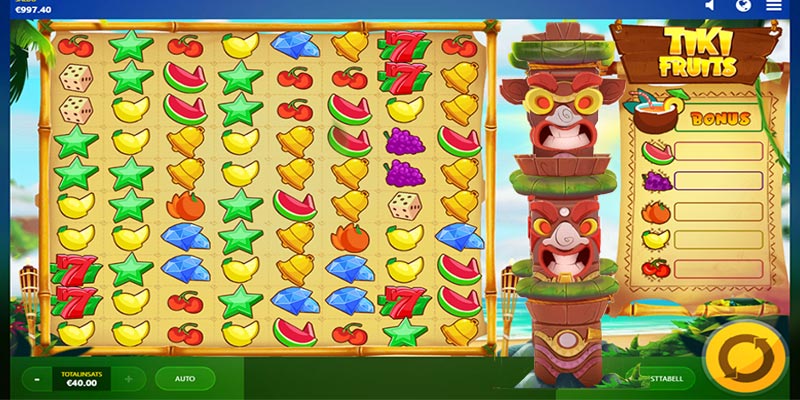 Tiki fruits spelplan med totempålarna 